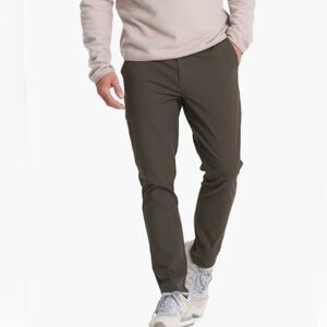 Vuori Men’s Cascade Tech Chino Pant Brown Stretch Golf pant 30x34 Like New